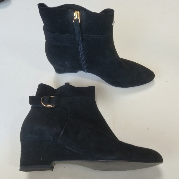 Nine West Jabali Wedge Ankle Boots Size 7 1/2M Black Suede Leather Ankle Bootie - Picture 2 of 10